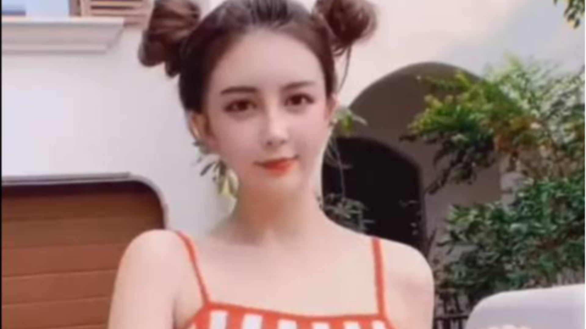 抖音搞笑◆羡慕这些女孩子,不用练就有那么大的胸肌-2019-1231